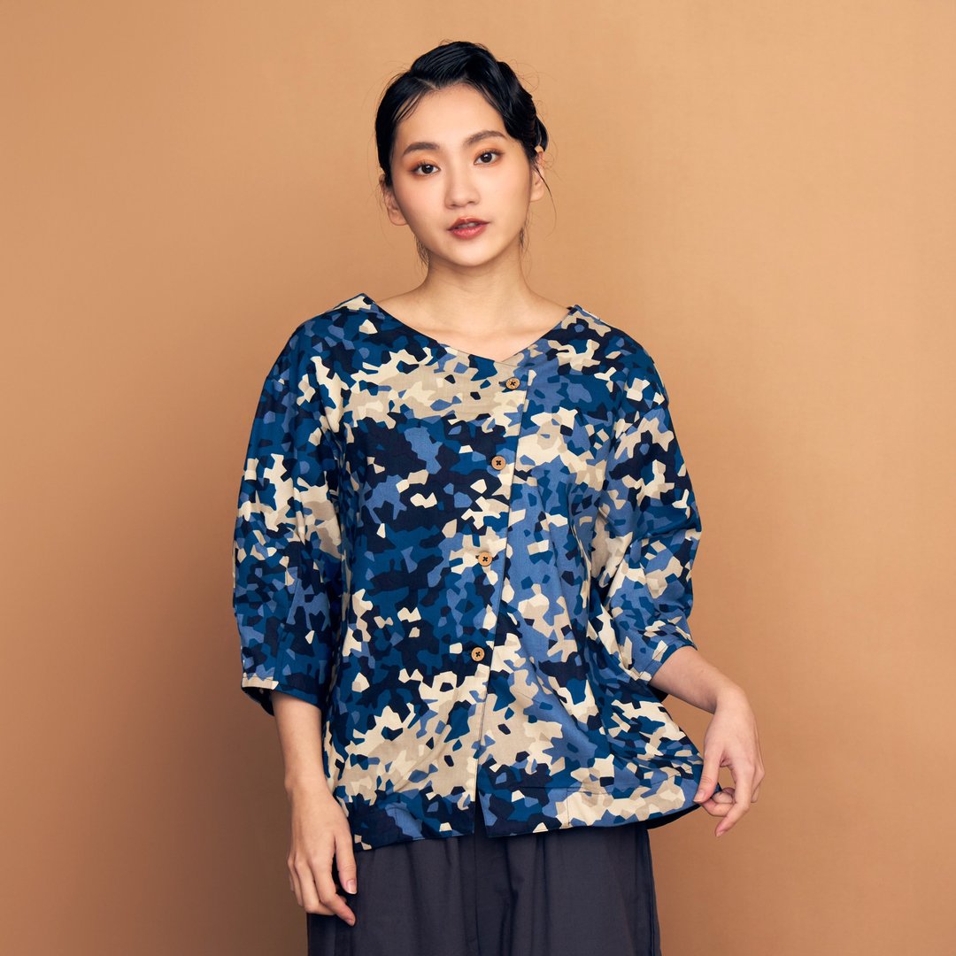 悠远光廊V领两穿上衣_月岩石 - 女装上衣 - 棉 蓝色