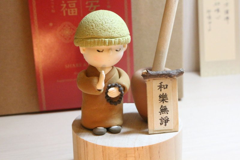 静心小物 手作礼物 小师父系列 和乐无诤 - 摆饰 - 粘土 咖啡色