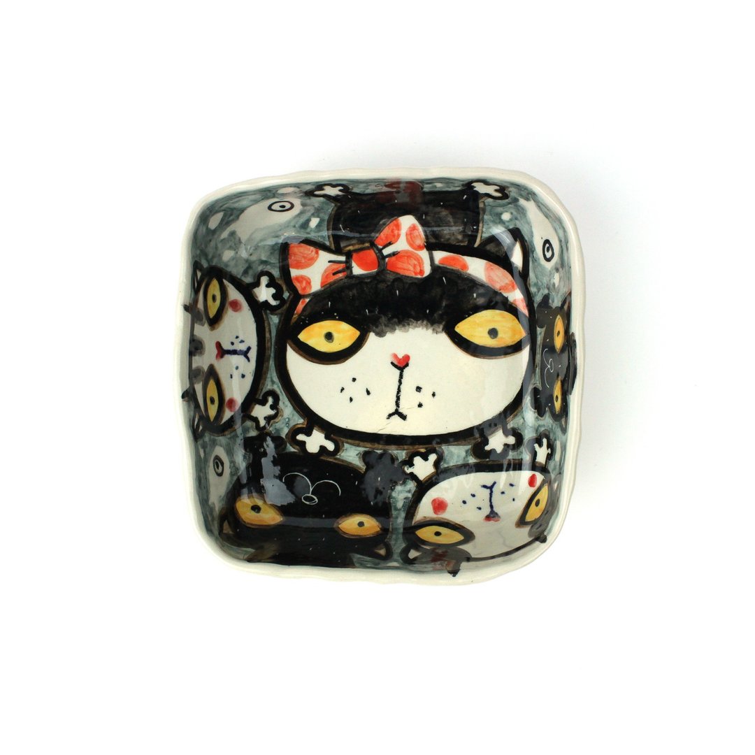 Nice Little Clay 四脚中盘 可爱猫 0302-31 - 盘子/餐盘/盘架 - 陶 白色