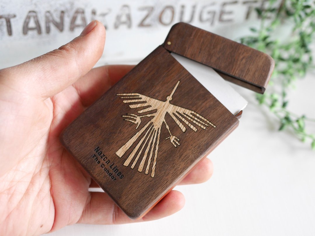 Wooden business card holder [Nazca Lines The Condor] Walnut - 名片夹/名片盒 - 木头 