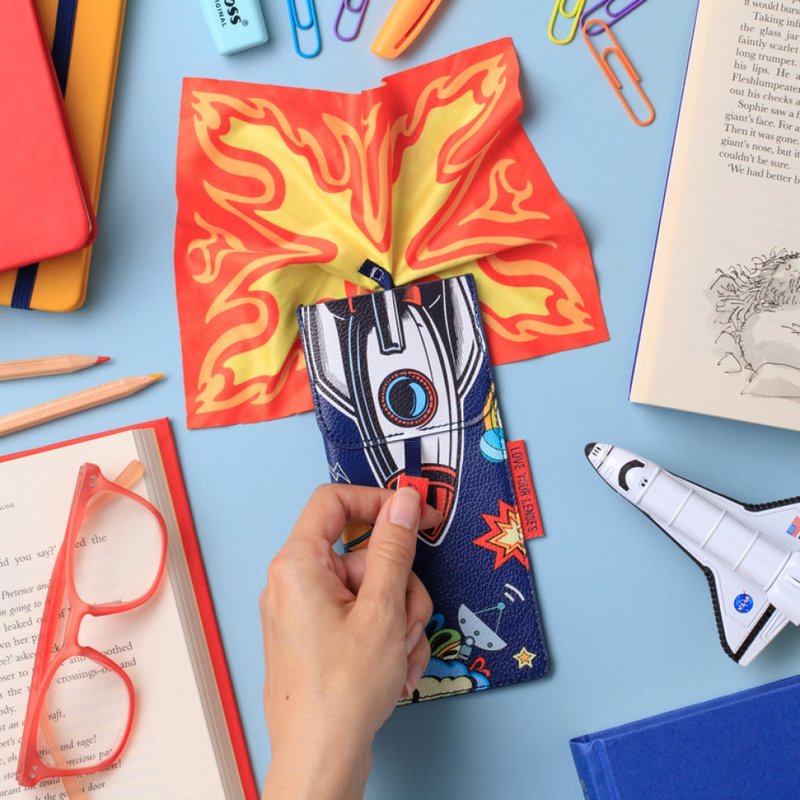 二合一眼镜收纳盒 多款式 可抽拉清洁布 英国IF文创 英国进口 - 眼镜盒/眼镜布 - 其他材质 