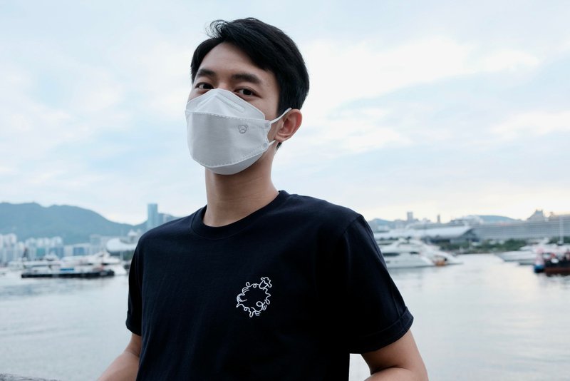 小羊刺绣 | 中性短袖棉T恤 - 中性连帽卫衣/T 恤 - 棉．麻 蓝色