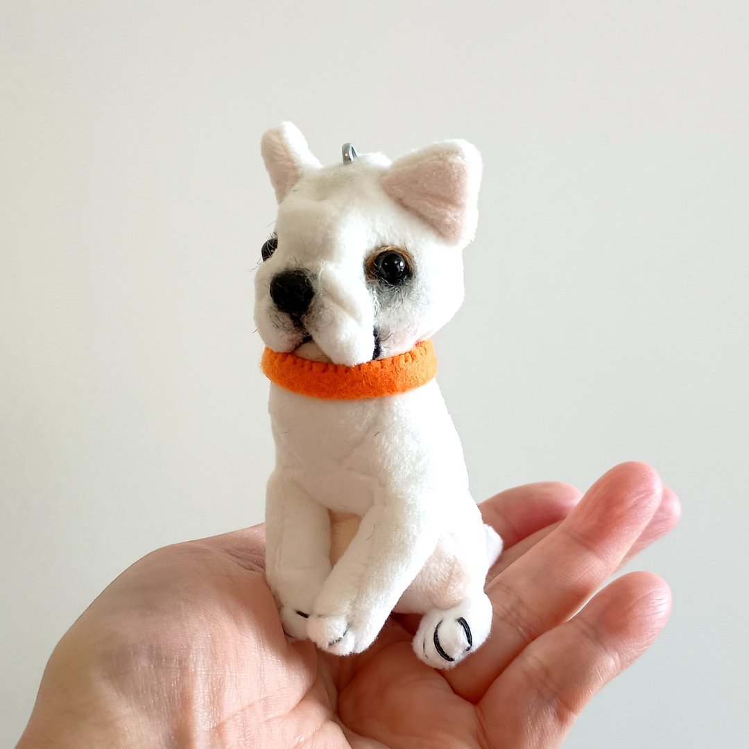 依爱犬照片订制 狗狗挂饰 钥匙圈 8cm 10cm - 订制抱枕/饰品 - 羊毛 白色