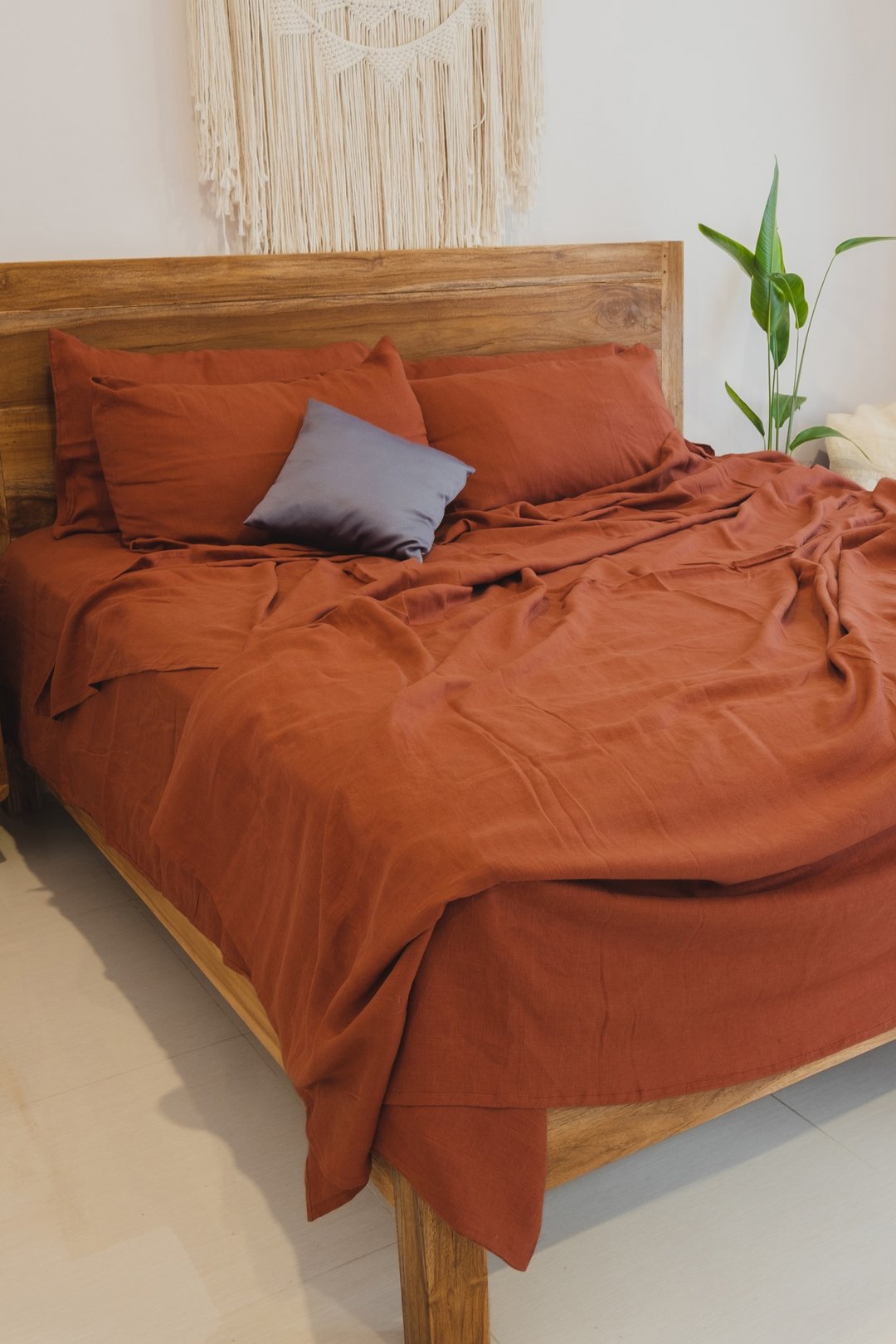 Redwood linen pillowcase / Red pillow cover / Euro, American, Taiwan size - 寝具 - 亚麻 红色