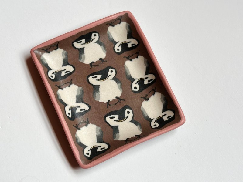 绞胎瓷盘一企鹅宝宝 - 盘子/餐盘/盘架 - 瓷 咖啡色