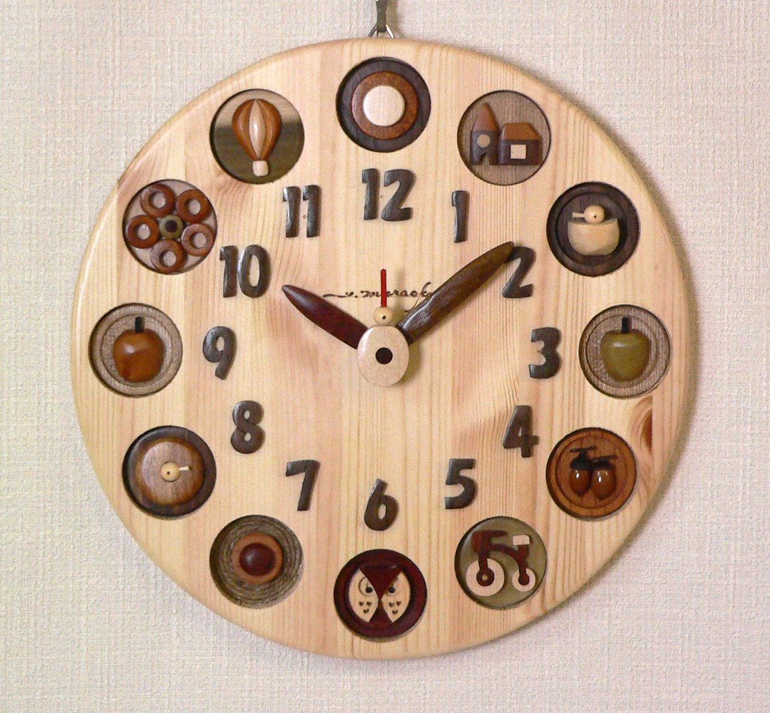 Circle Nordic Pine 30cm - 时钟/闹钟 - 木头 白色