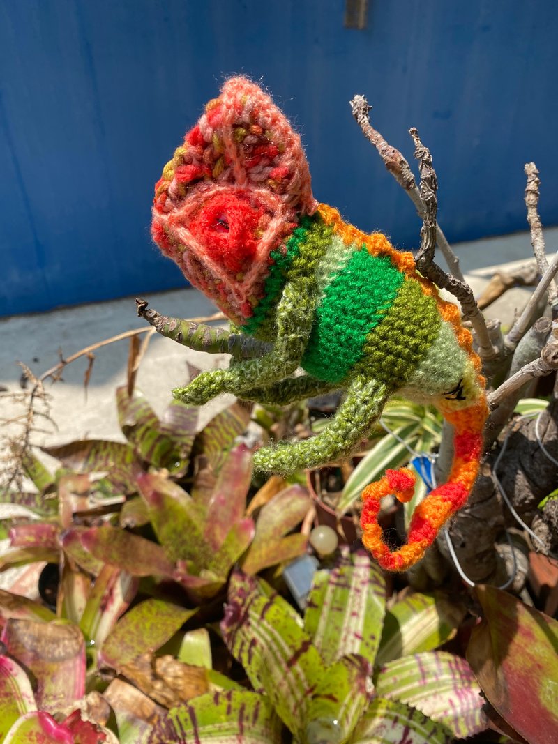Colourful Handmade Chameleon 彩色手工编织变色龙 - 玩偶/公仔 - 其他材质 多色