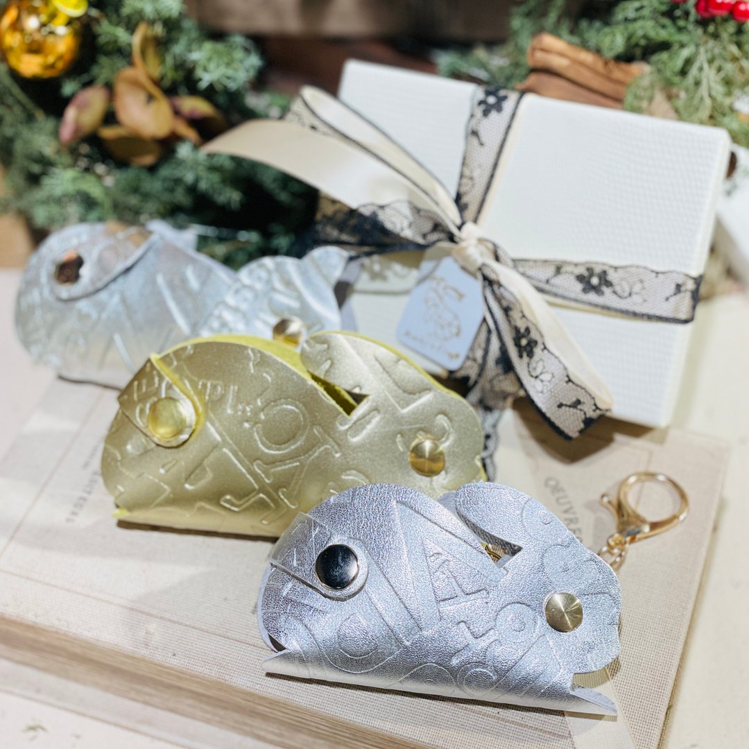 金色/银色真皮猫咪/兔兔造型挂勾钥匙包SS23定制化车钥匙礼品 - 钥匙链/钥匙包 - 真皮 多色