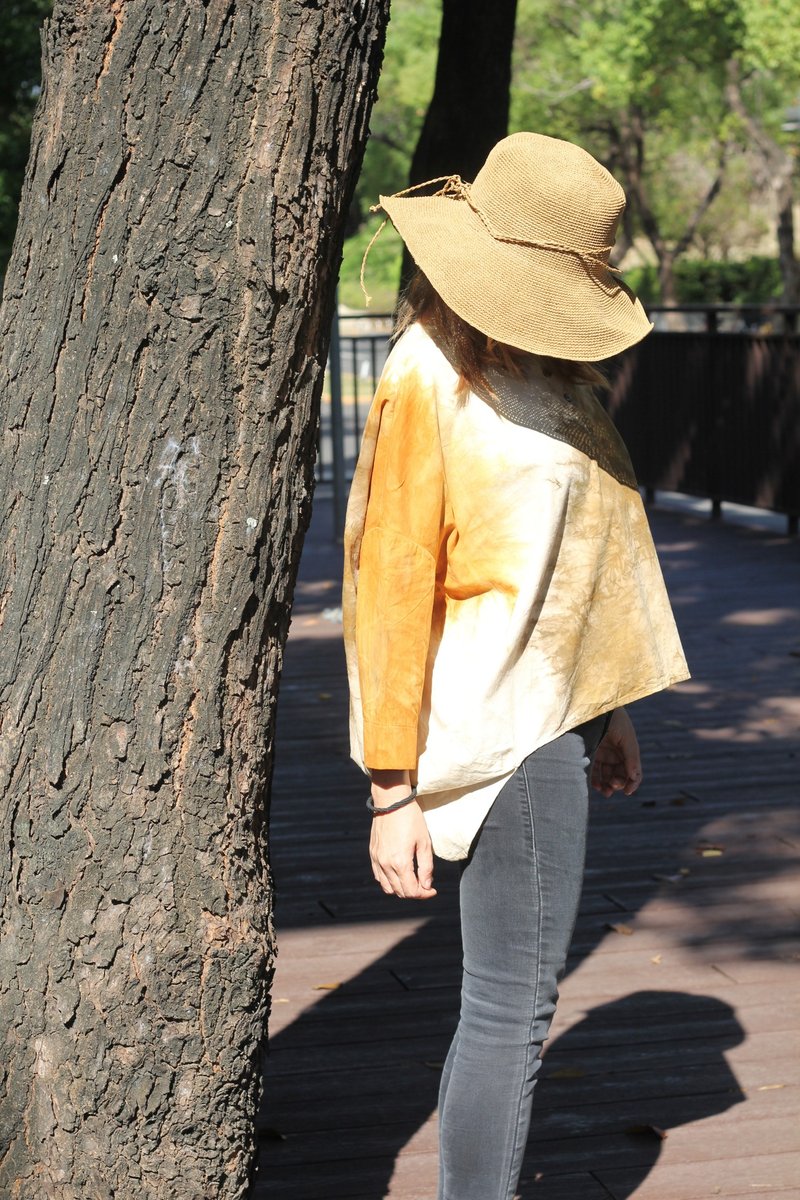 风格个性后宽立裁植物染衬衫 - 女装衬衫 - 棉．麻 