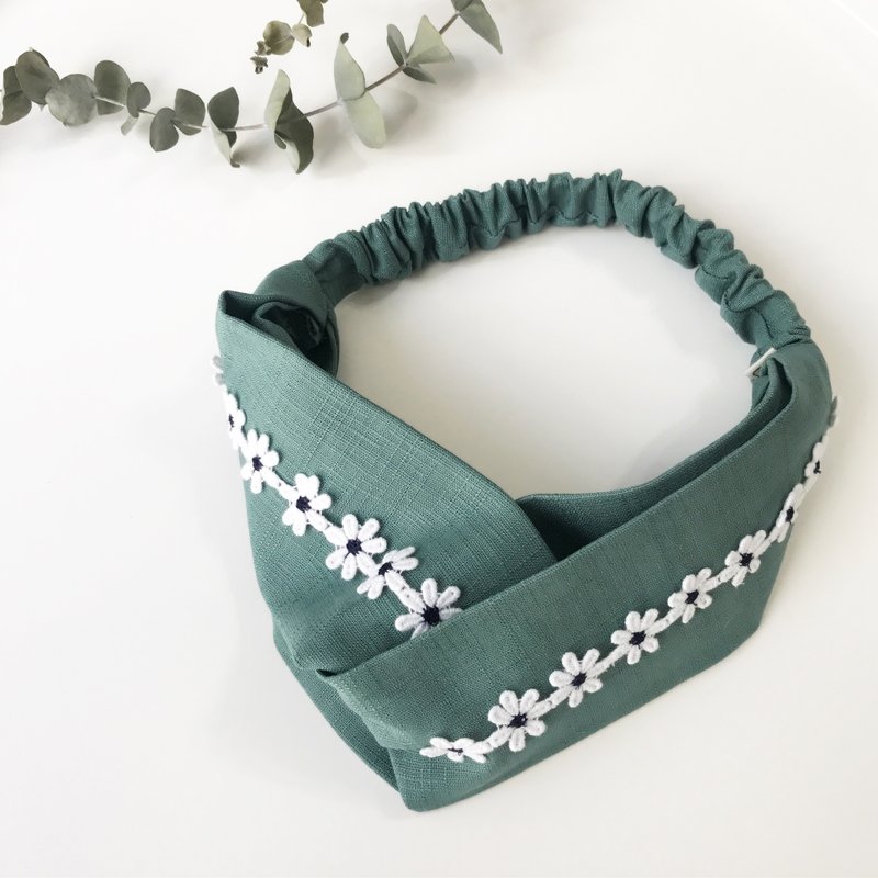 蕾丝小花交叉发带-湖水绿 - 发带/发箍 - 棉．麻 绿色