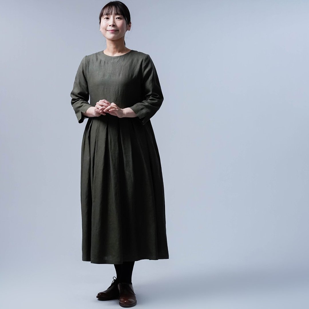 wafu [Linen Dress] Upper Body Poor Party Isawa Size Keyboard Tuck Dress / Susutake Yanagi a013z-ysk1 - 洋装/连衣裙 - 棉 绿色