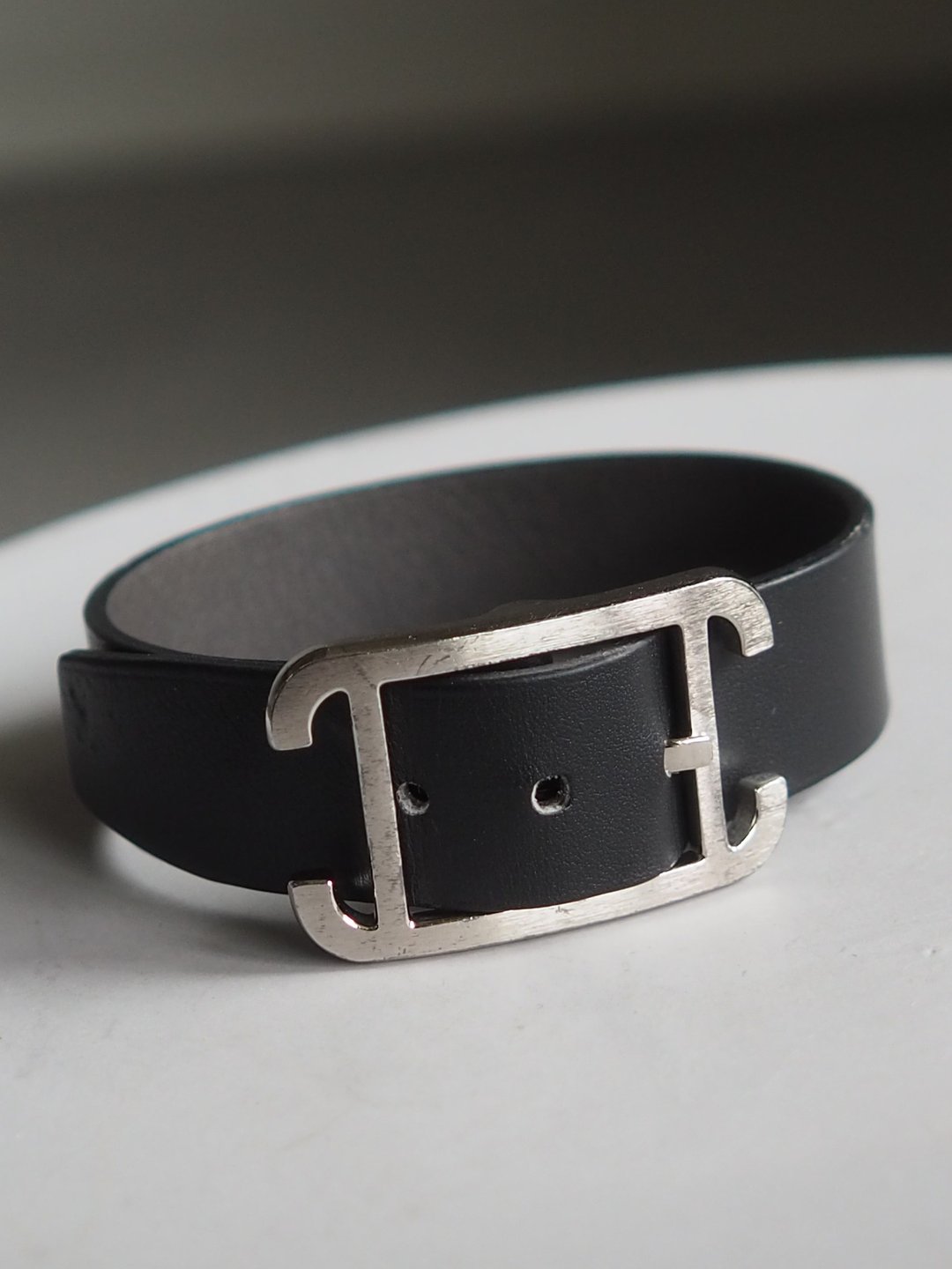 HERMÈS Api 双面手镯 爱马仕 Api 皮革 手环 可翻面 古董 - 手链/手环 - 真皮 黑色