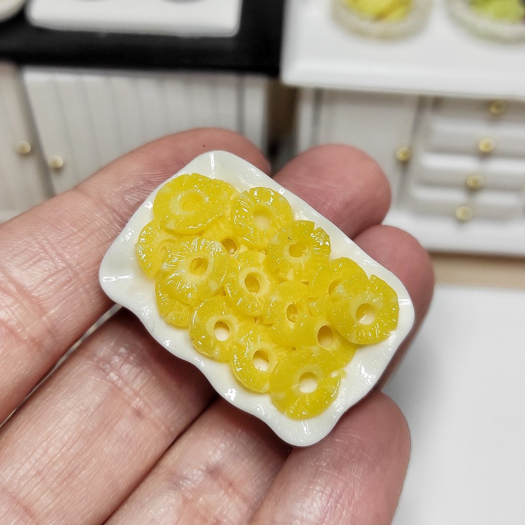 Realistic polymer clay pineapple slices - pineapple for dolls - fruit for doll - 玩具/玩偶 - 粘土 