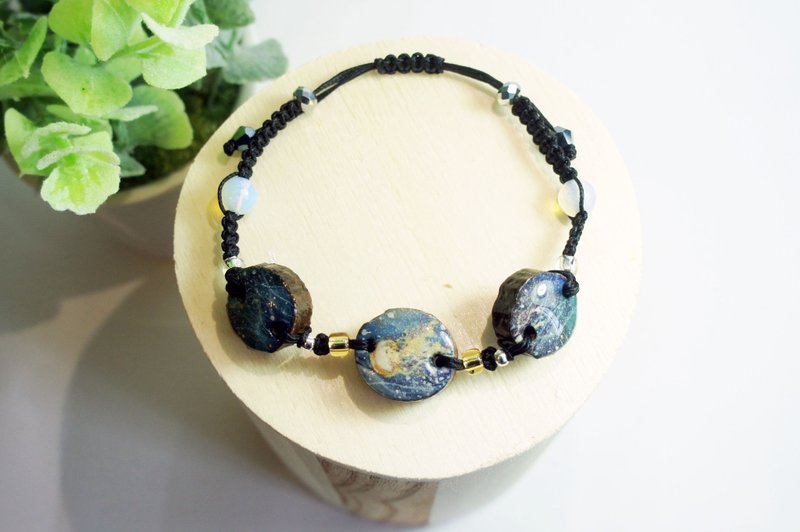 手绘水母（jellyfish）坠饰月亮石手绳 - 手链/手环 - 木头 蓝色