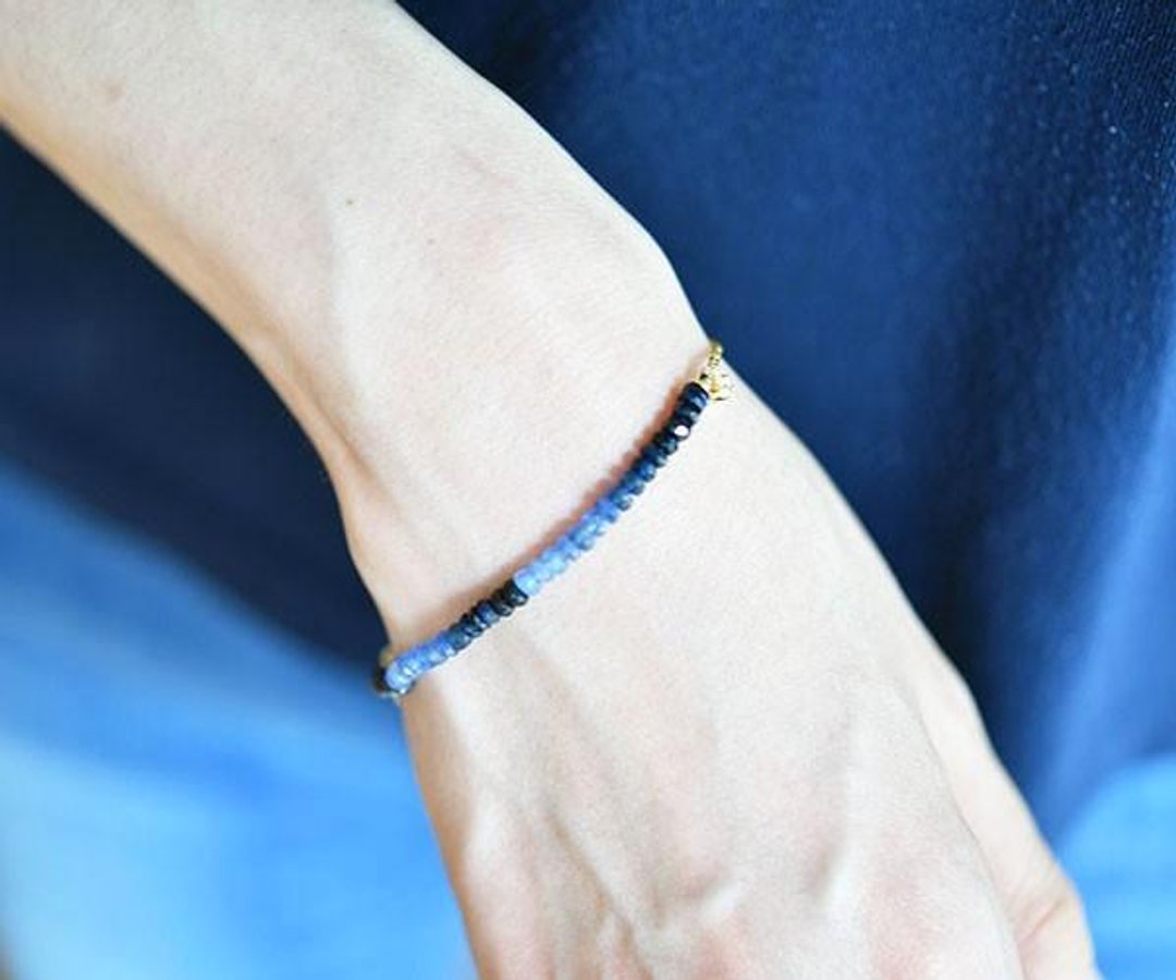 Original Gradient Blue Sapphire Bracelet 2WAY September Birthstone - 手链/手环 - 宝石 蓝色