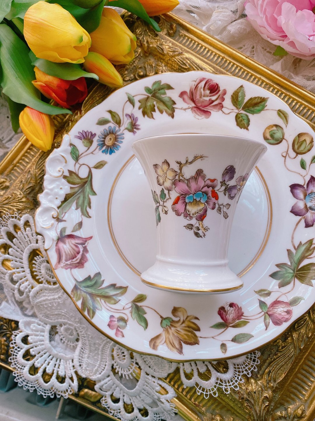 英国制Wedgwood 手绘古董花瓶库存品完整手绘牡丹 花瓶花器 - 其他 - 瓷 