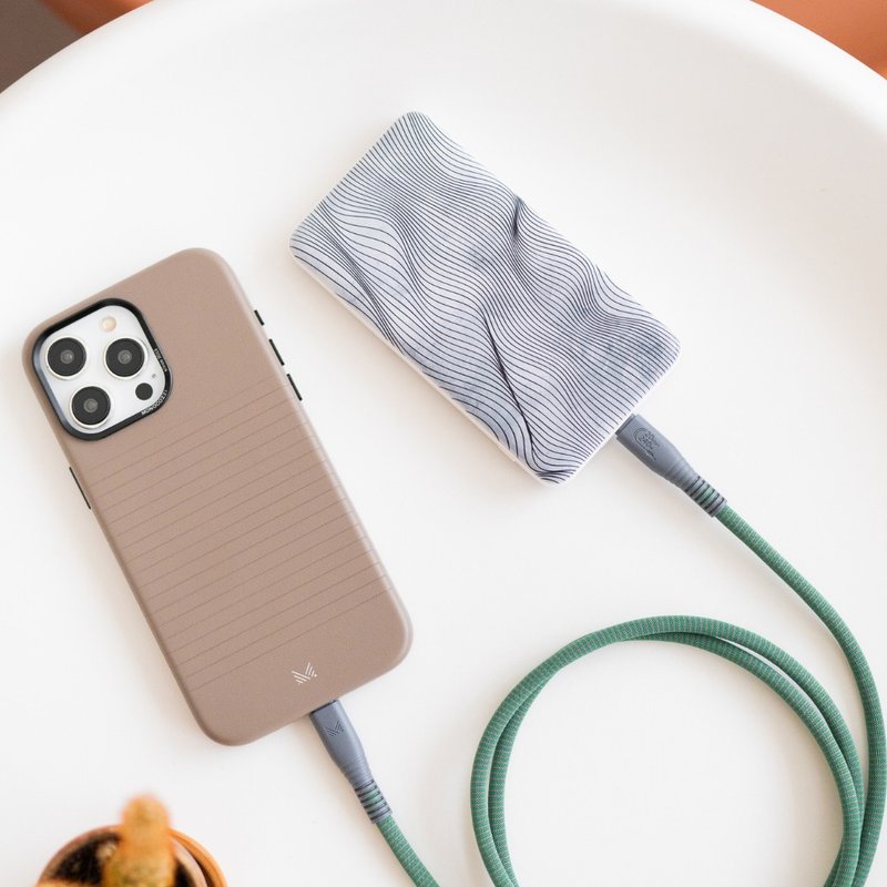 只限香港 - 10000mAh 22.5W PD3.0 QC4.0 移动电源 - 云石波浪 - 手机充电及周边 - 其他金属 灰色