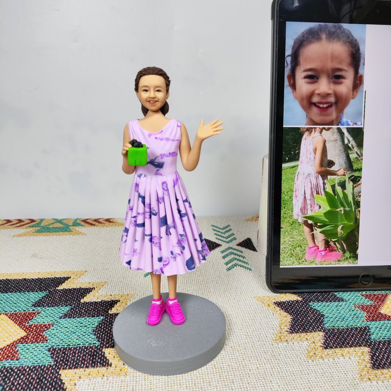 小孩 孩子 毕业 生日 礼物订制 订制化 人偶 公仔 似颜绘 纪念 - 玩具/玩偶 - 粘土 多色