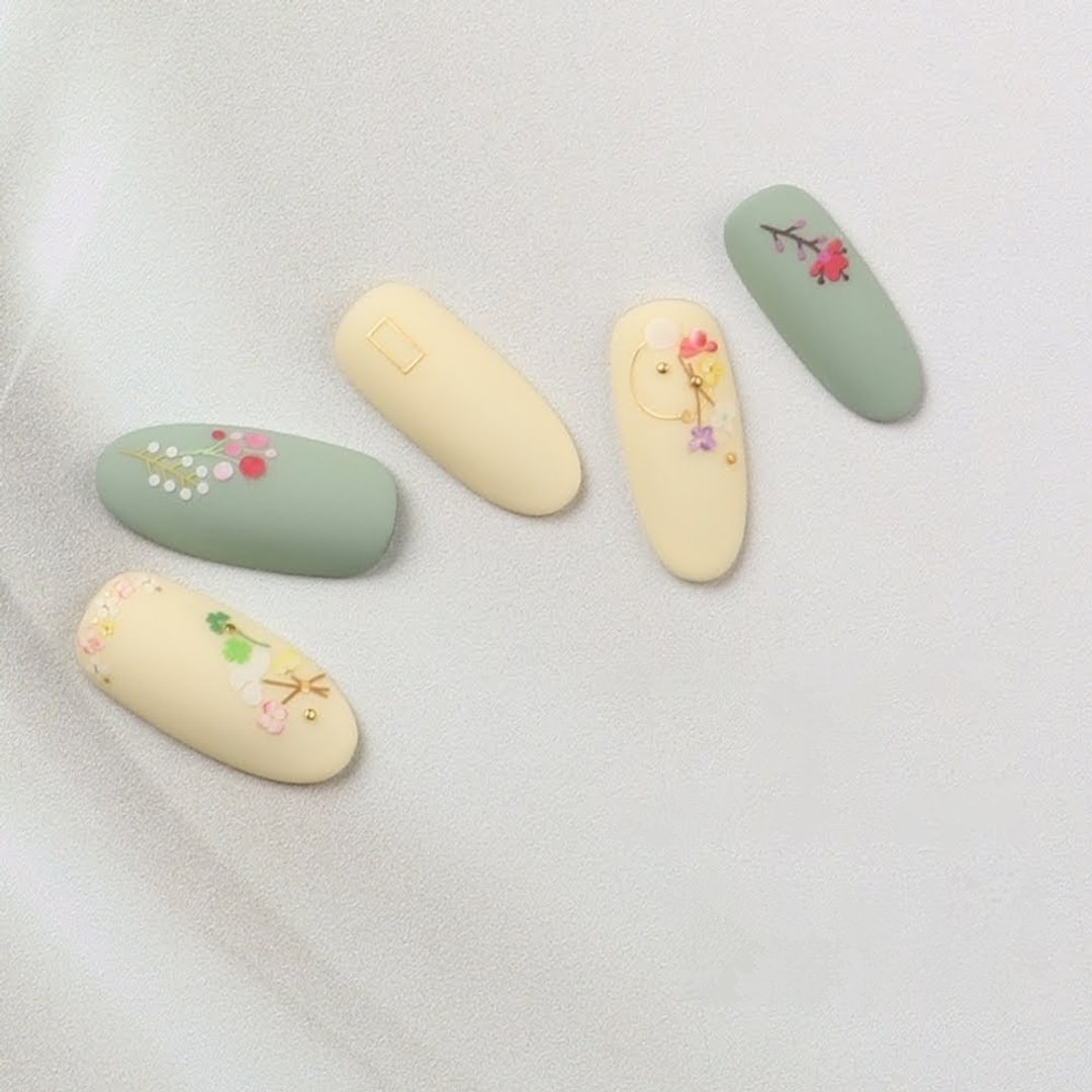 【 DIY 美甲】Nail Look 美甲装饰艺术贴纸 野花 - 指甲油/指甲贴 - 纸 金色