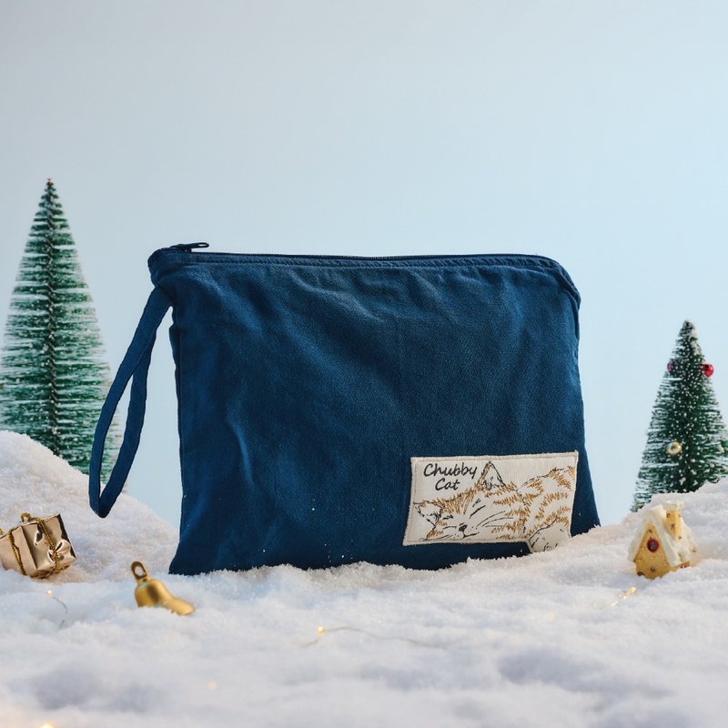 慵懒午睡猫刺绣收纳袋 - 化妆包/杂物包 - 棉．麻 