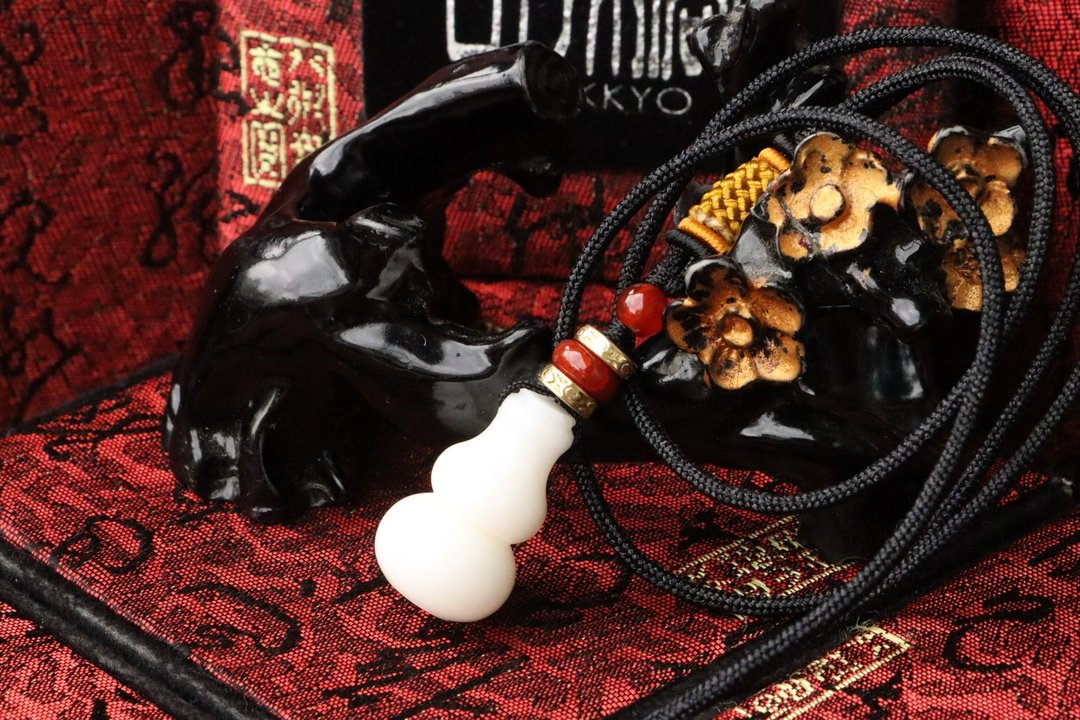 半玉化砗磲葫芦吊坠 福禄如意项链 定制化串珠设计 饰品 工艺品 - 吊饰 - 贝壳 