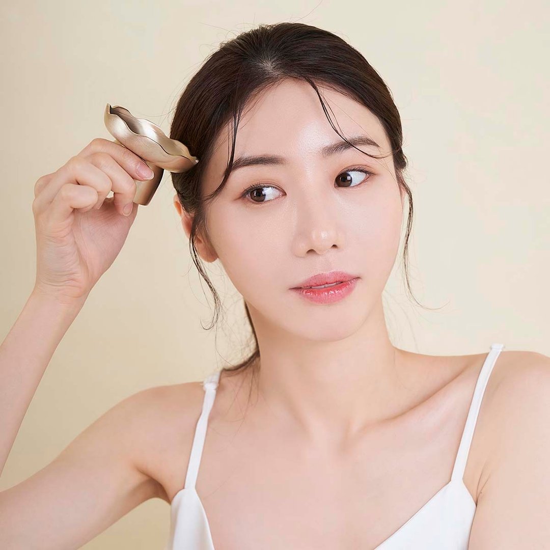 韩国铜按摩器 花形 - 脸部按摩/清洁工具 - 铜/黄铜 金色
