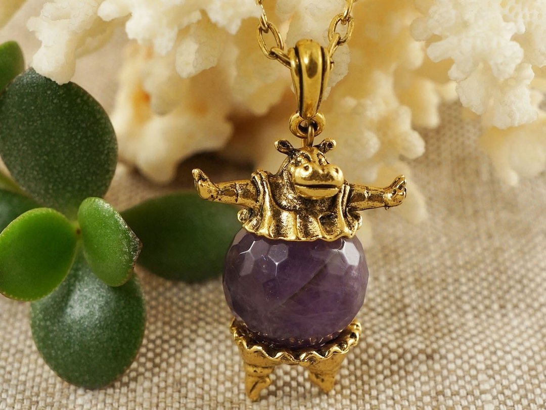 Cute Dancing Hippo Purple Lilac Violet Amethyst Pendant Necklace Woman Jewelry - 项链 - 半宝石 紫色