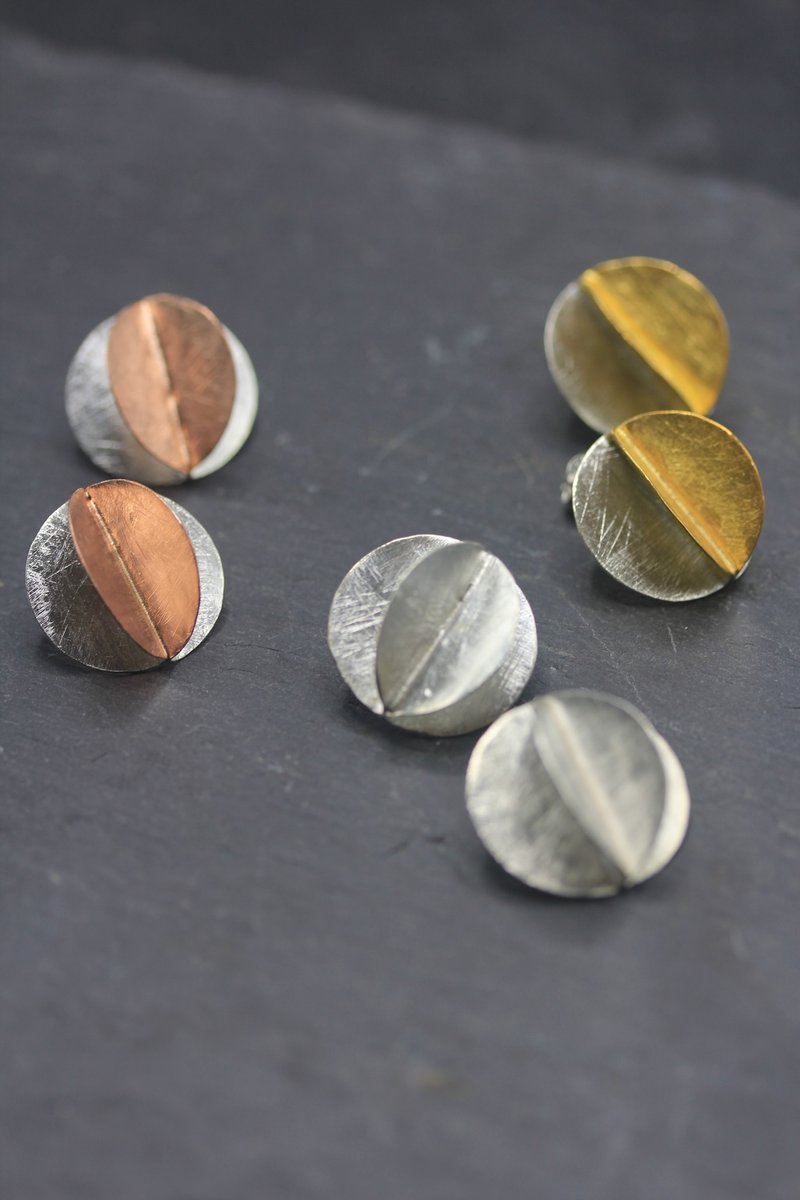 Folded leaf - flower petal handmade silver or gold coated stud earring (E0203) - 耳环/耳夹 - 银 银色