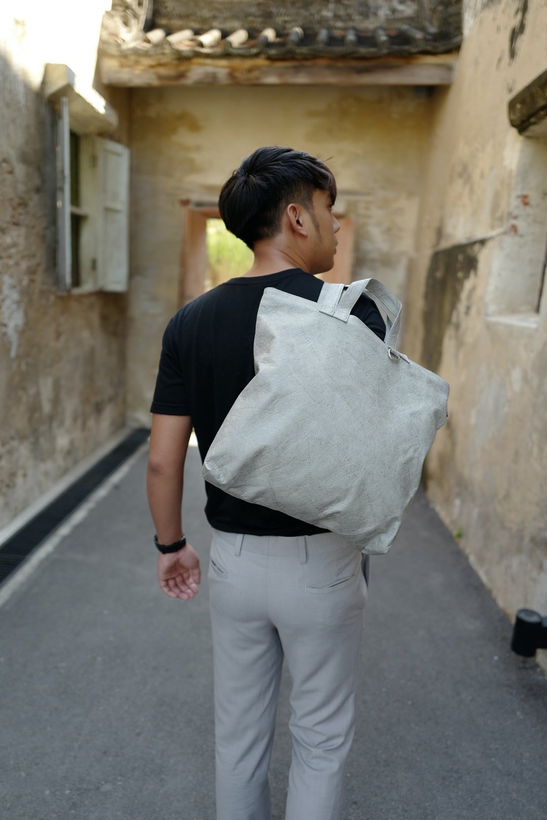 Ultralight waterproof tote bag with 2 straps - LAVA GRAY - 手提包/手提袋 - 防水材质 灰色