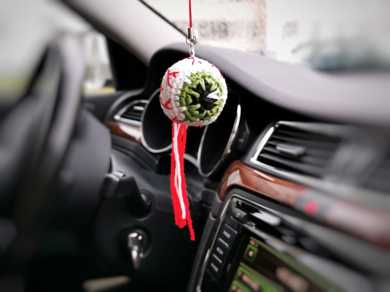 Zombie eye keychain,halloween accessory, Zombie eye plush, car rear view hanging - 钥匙链/钥匙包 - 其他材质 白色