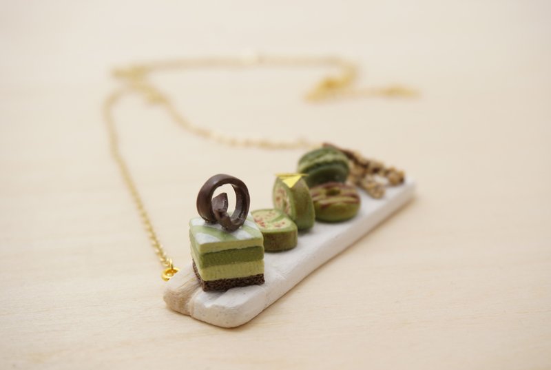 ｜Matcha Mania｜ 手工软陶黏土 低温泥 polymer clay 抹茶甜点 电镀16k金 颈链 项链 - 颈链 - 粘土 