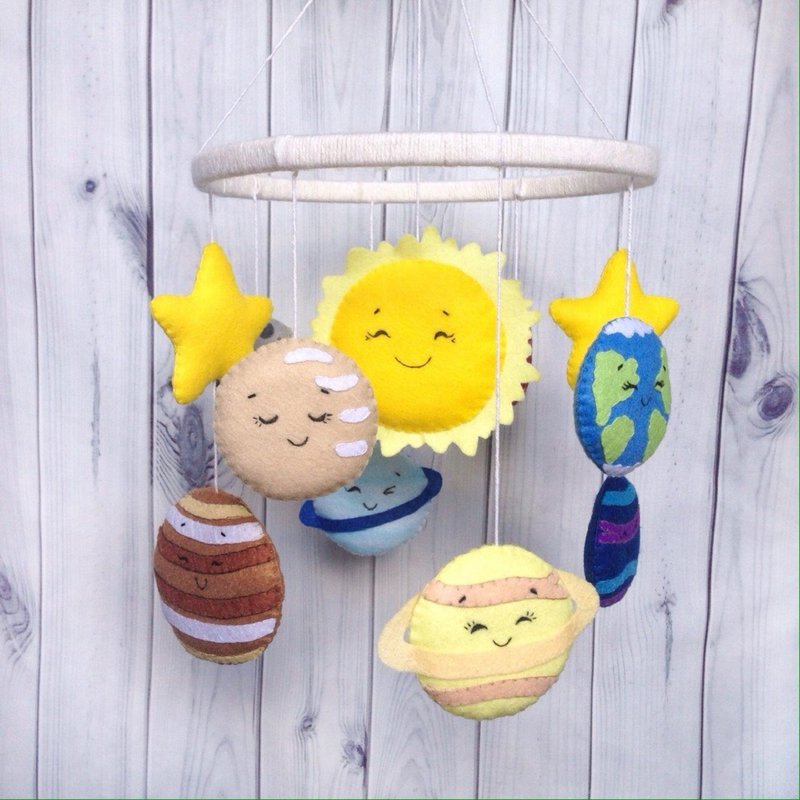 Space Felt Mobile, Sun and Planets Baby, Solar System Nursery, Galaxy Crib Decor - 玩具/玩偶 - 环保材料 多色