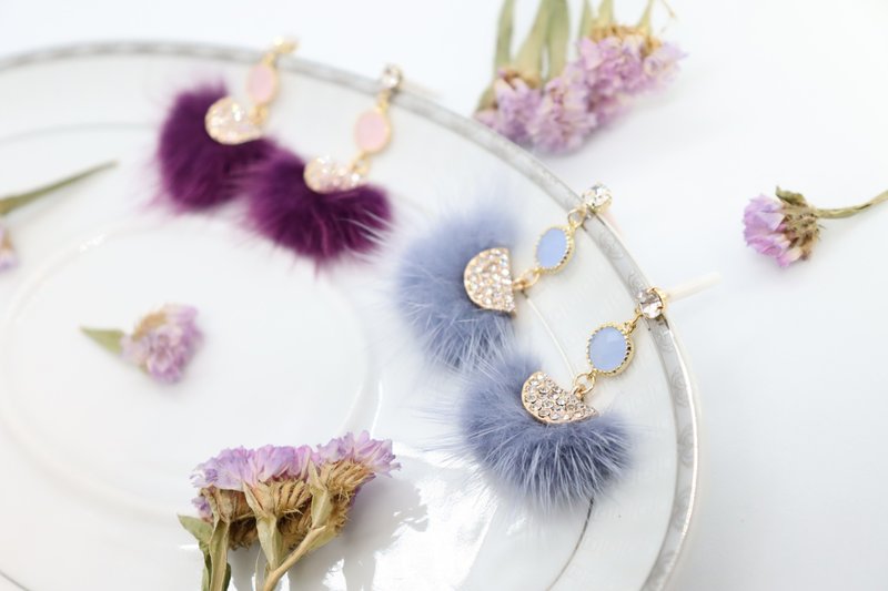 Semicircle Pom Pom Crystals 925 Silver Post Earrings, Cute Dangle Earrings - 耳环/耳夹 - 水晶 