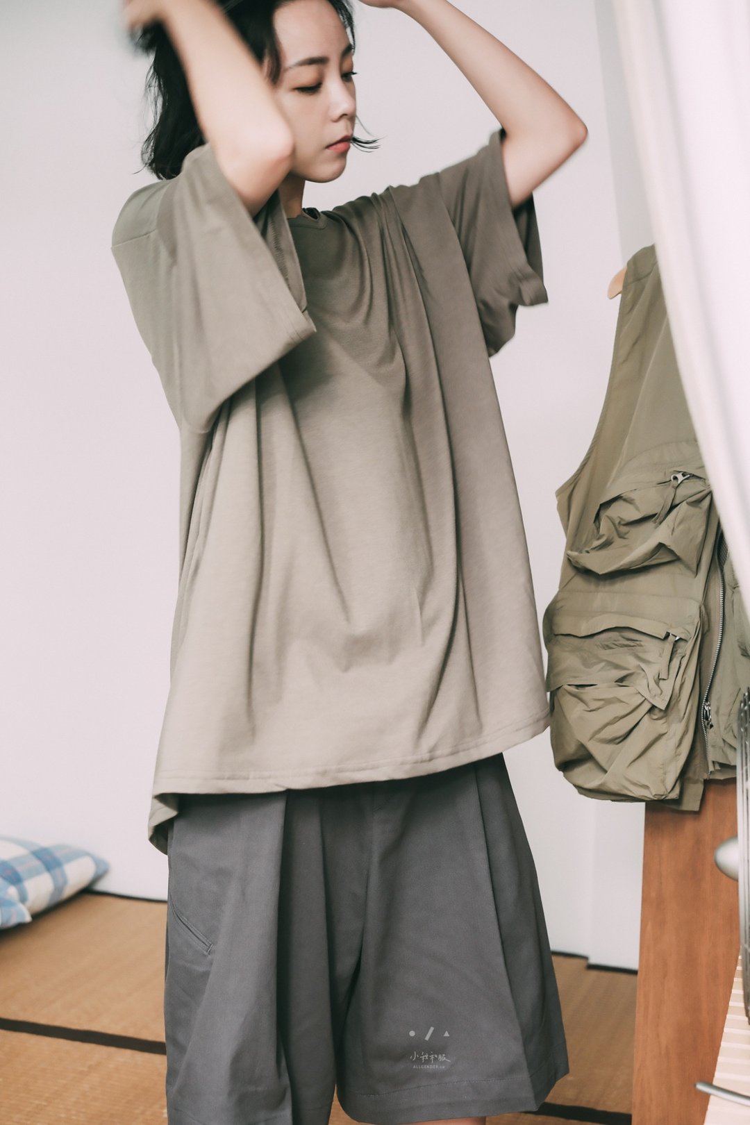 慵懒坠落感极致宽松TEE - 2色 - 坠绿 - 女装 T 恤 - 棉．麻 绿色