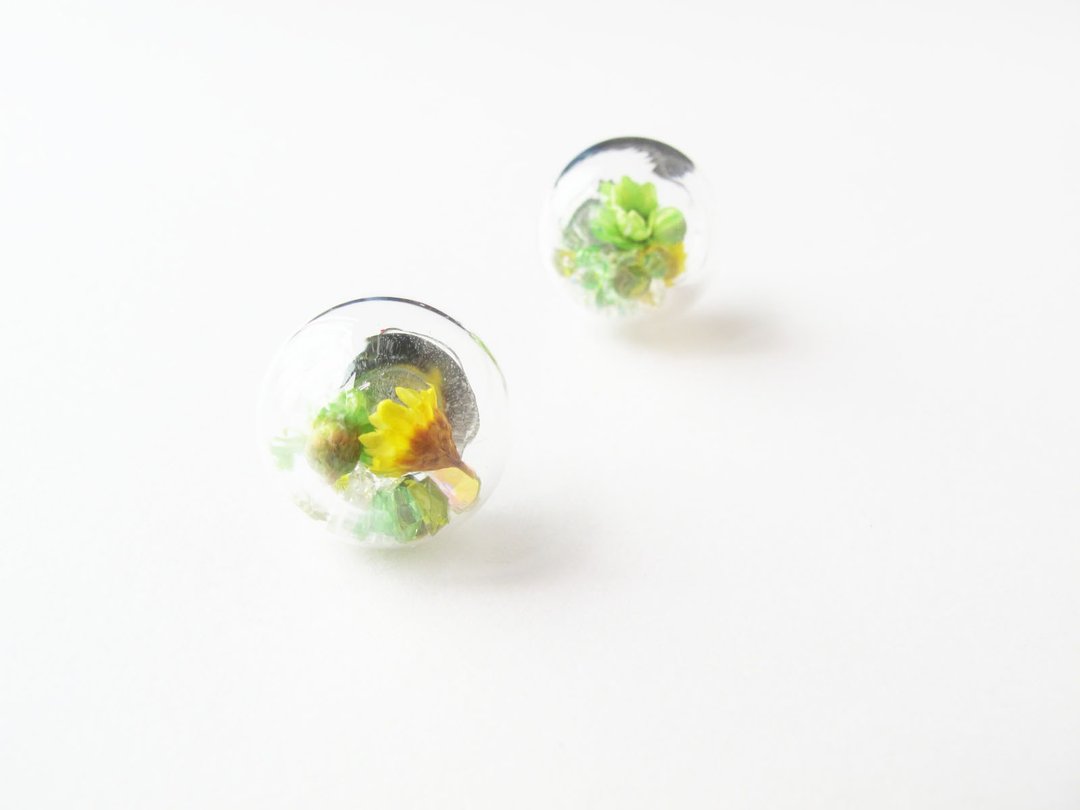 ＊Rosy Garden＊翠绿嫩黄色小雏菊水晶弧面玻璃耳环 - 耳环/耳夹 - 植物．花 绿色