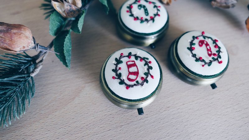 Christmas Mini Travel Case Set |  Embroidery Case | Christmas Gift - 其他 - 绣线 红色