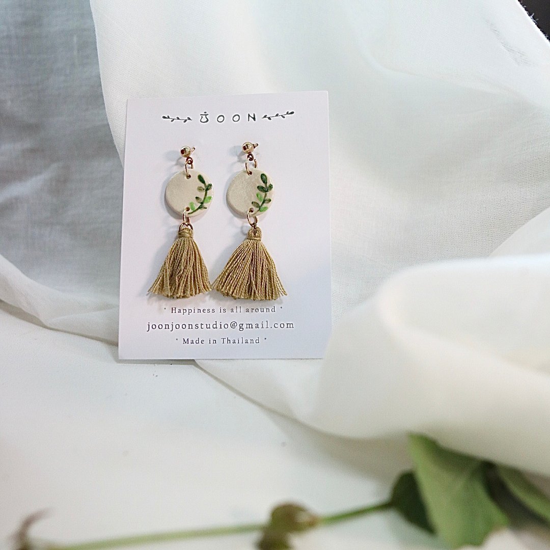 leaf tassel earrings - 耳环/耳夹 - 陶 