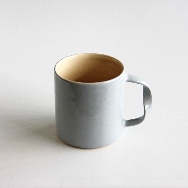 Handmade Ceramic Flow Cup - Cloud Grey - 咖啡杯/马克杯 - 陶 灰色
