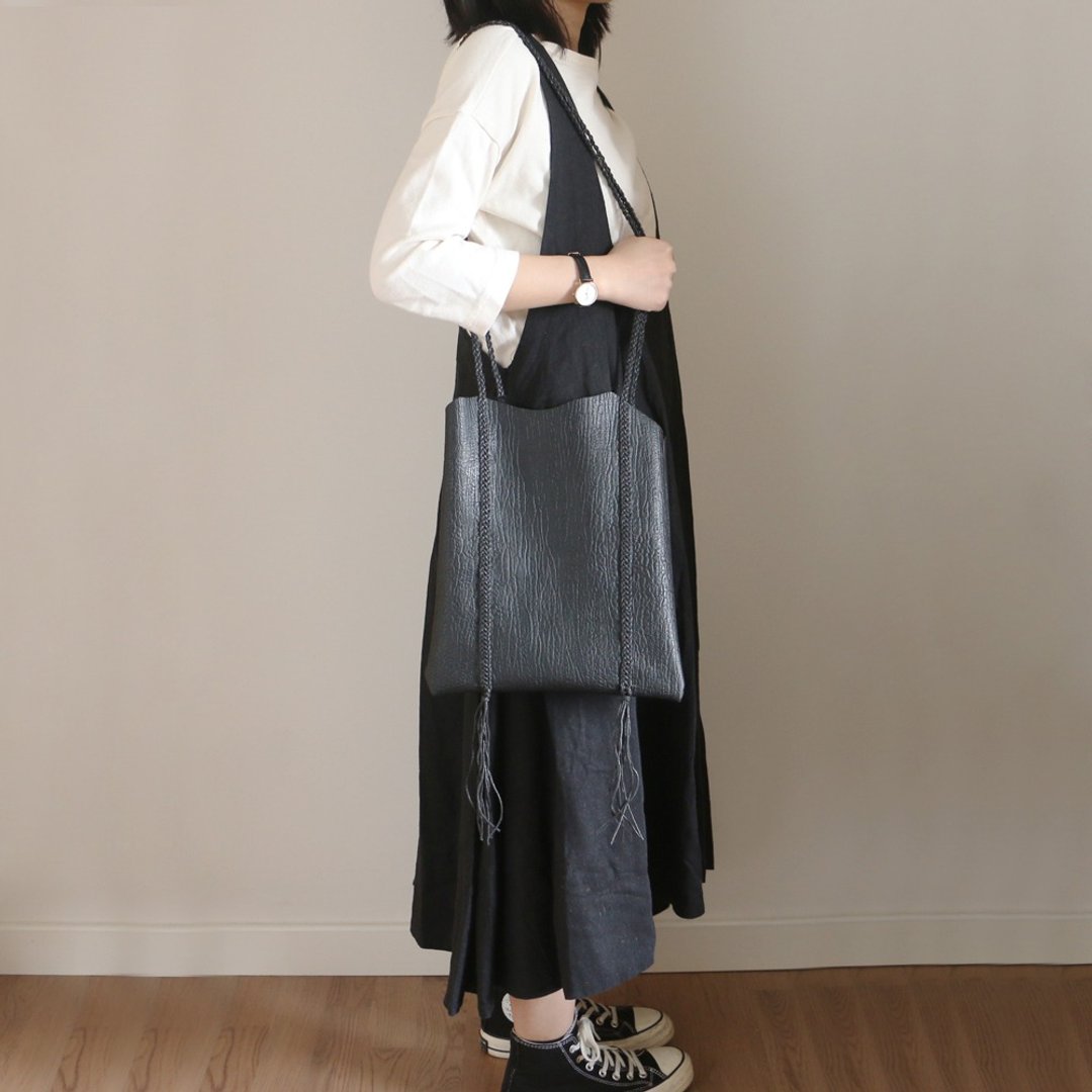 手工编织包女包真皮个性小众风格画家包 - 侧背包/斜挎包 - 真皮 黑色