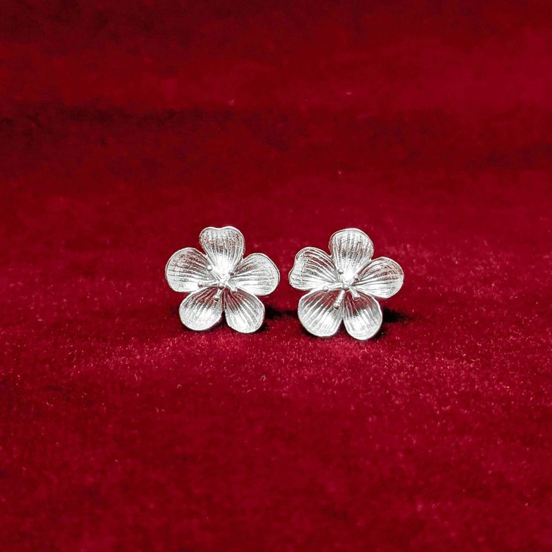 Earrings Simulation of Wild Peach Blossom Silver Filigree AG925 | Jewelry Art St - 耳环/耳夹 - 银 银色