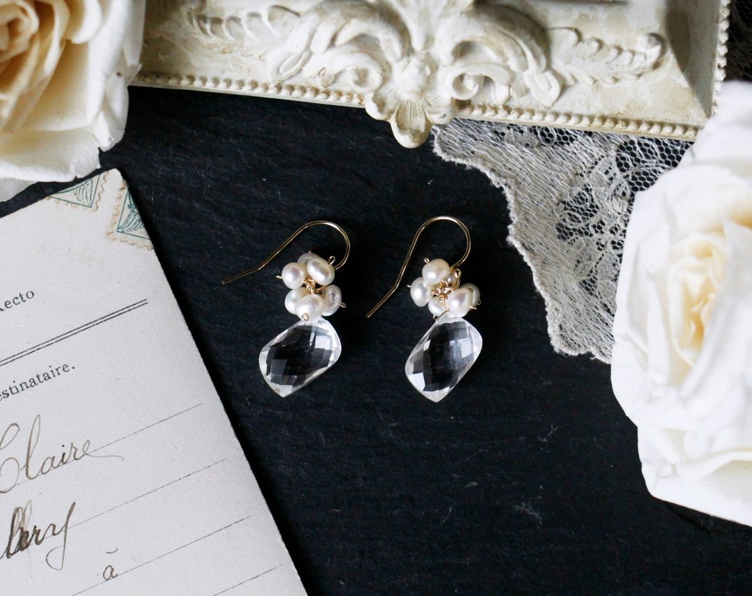 Piercing and earrings amedeo - 耳环/耳夹 - 宝石 白色