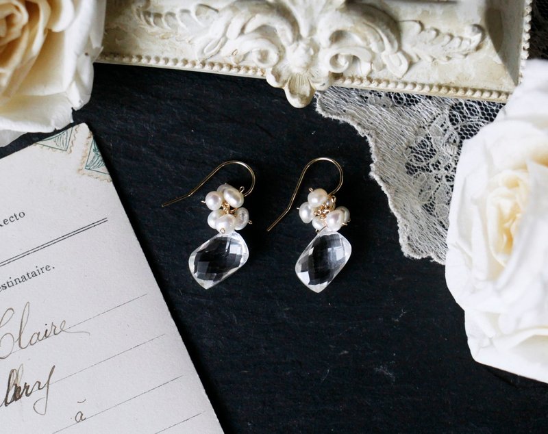 Piercing and earrings amedeo - 耳环/耳夹 - 宝石 白色