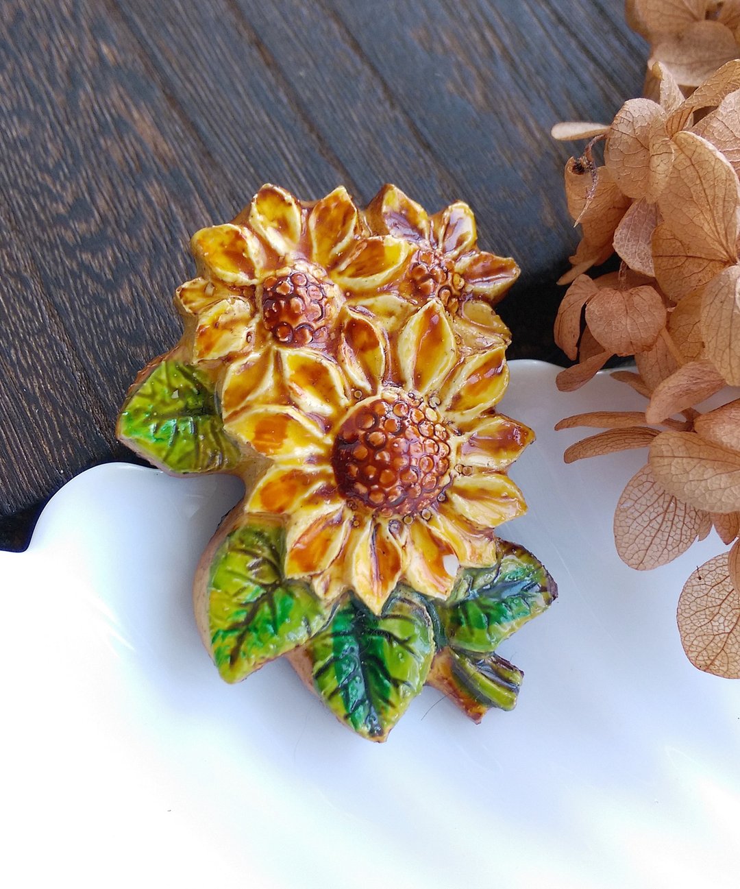 Vintage Jewelry 西洋古董饰品 西德制 手工浮雕 向日葵花卉 别针 - 徽章/别针 - 其他金属 金色