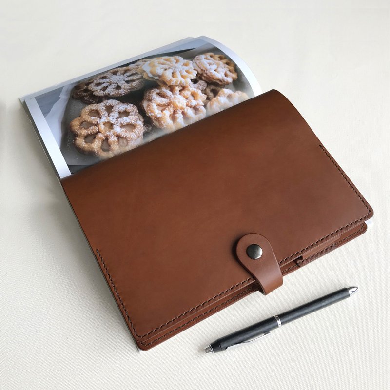 Accademia A5 皮革笔记本/书衣/手帐/手工皮革记事本/文青笔记本 - 笔记本/手帐 - 真皮 咖啡色