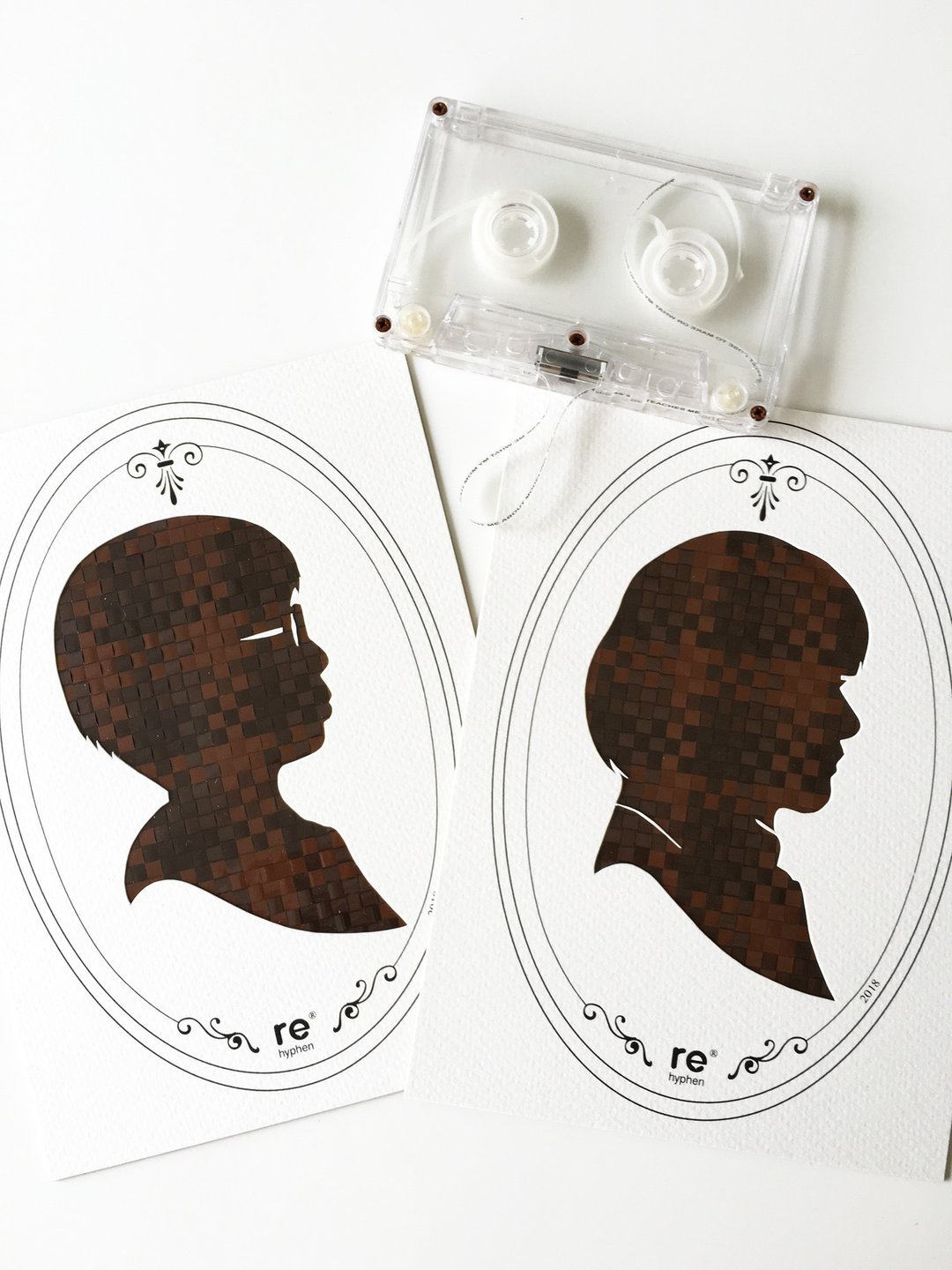 卡带编织的母亲节客制肖像 + 限量版母亲节卡带明信卡  - 订制画像 - 其他材质 白色
