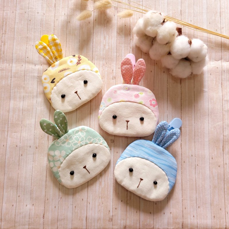 戴帽小兔 / 造型平安符袋 - 平安符/符袋 - 棉．麻 