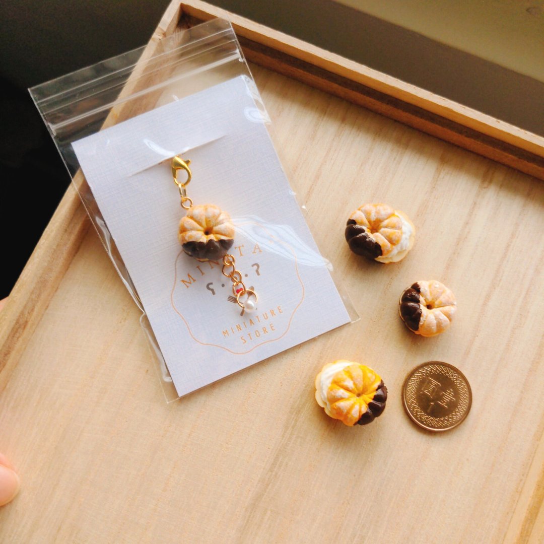 minita* 迷你天使法兰奇甜甜圈 高仿真 挂饰 吊饰 别针 疗愈小物 - 挂绳/吊绳 - 粘土 橘色