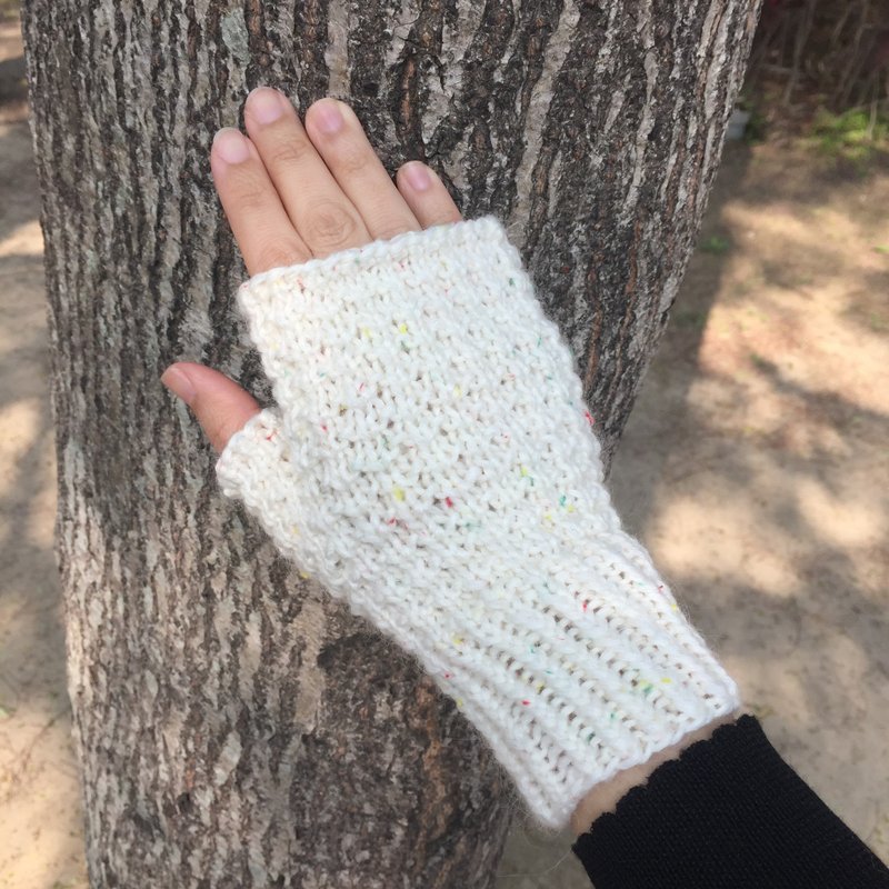 晓织物 手工编织彩点羊毛露指手套 白 - 手套 - 羊毛 白色