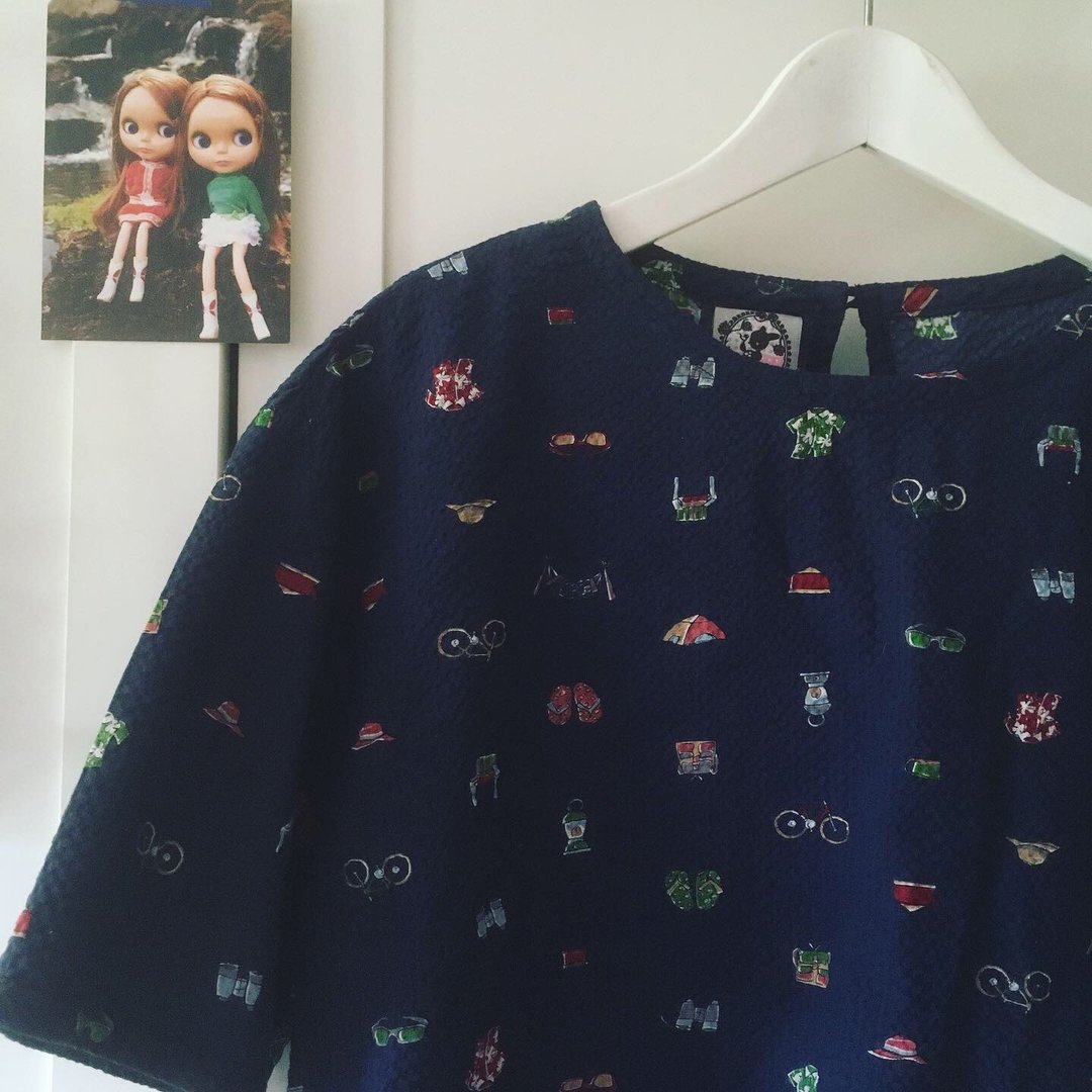Cute handmade Japanese fabric Holidays Camping cropped blouse - 女装衬衫 - 棉．麻 蓝色