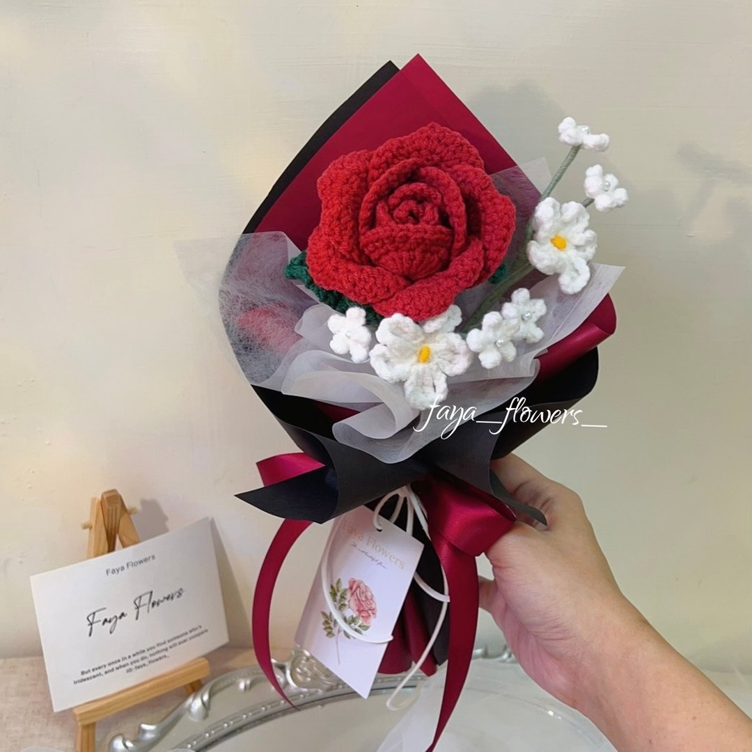多瓣玫瑰小花束 手工针织花束 编织花 钩织花 针织花 情人节礼 - 干燥花/捧花 - 棉 蓝色